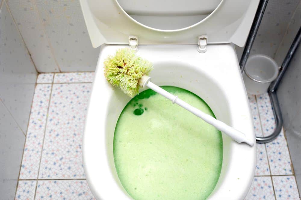 What does a dream about an overflowing toilet mean?